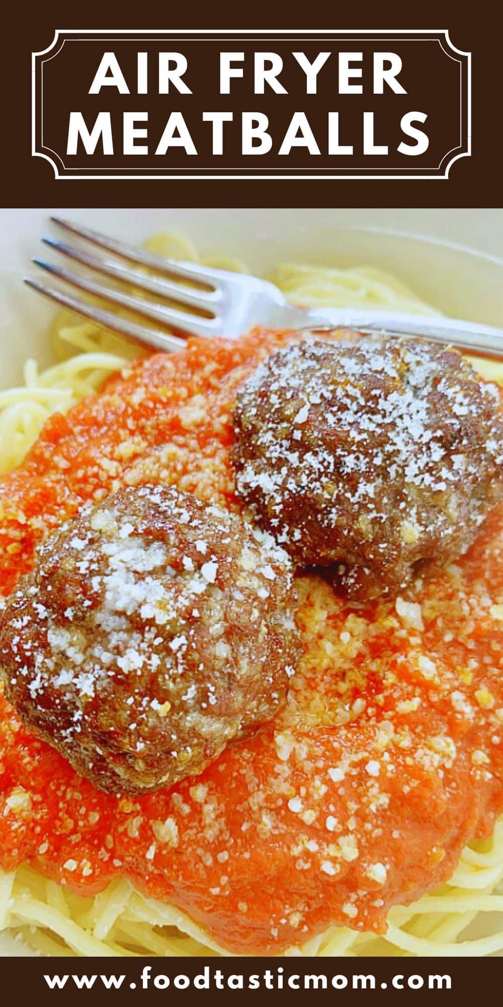 Once you try Air Fryer Meatballs you'll wonder why you ever made meatballs any other way. These meatballs are perfectly cooked. via @foodtasticmom