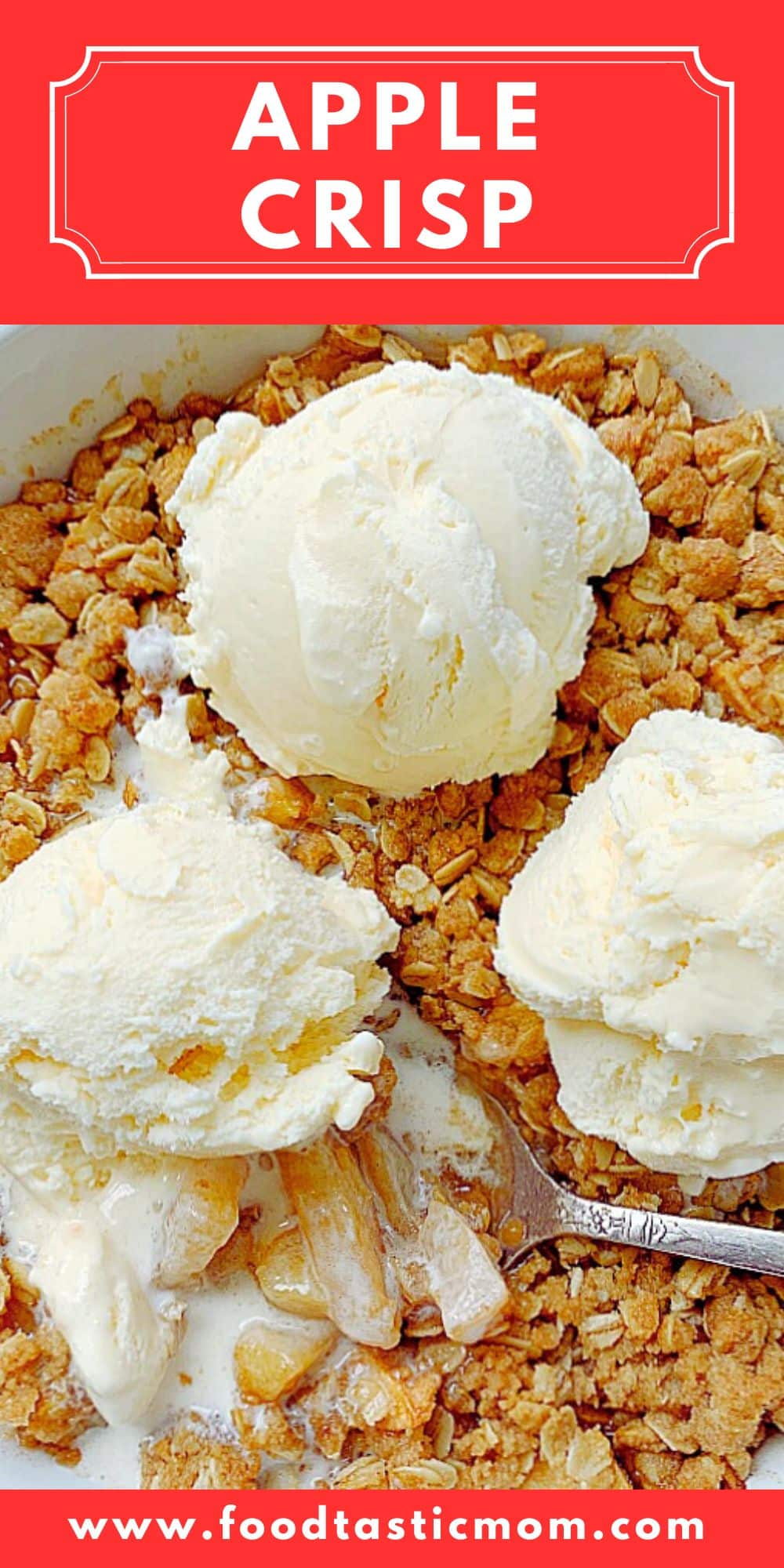 This Simply Delicious Apple Crisp is a tried and true recipe that is perfect for showing off the season's best apples.  via @foodtasticmom